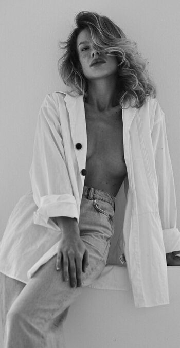 Full leaked Angela olszewska private onlyfans photo