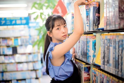 Arisa Komiya