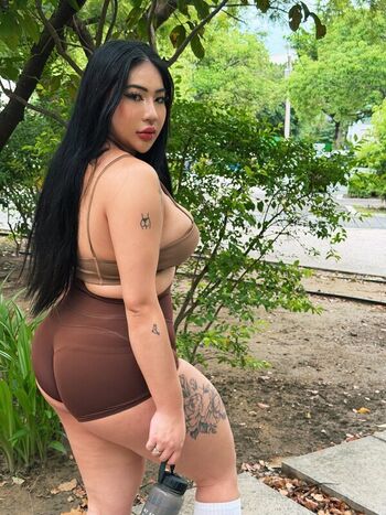 Full leaked Avalynbabe private onlyfans photo
