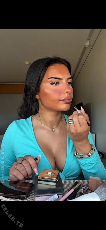 Full leaked Avendaaxs private onlyfans photo