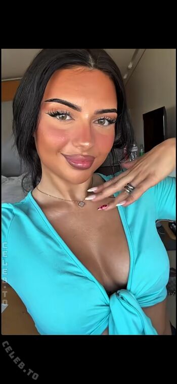 Full leaked Avendaaxs private onlyfans photo