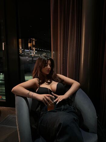 Full leaked Bitasmeri page private onlyfans photo