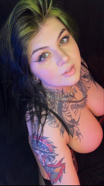 Full leaked Blixthegoblin private onlyfans photo