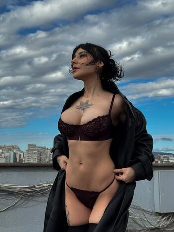 Full leaked Cmiiu private onlyfans photo