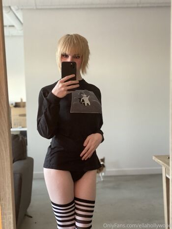Ella Hollywood