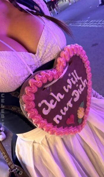 Full leaked Emilyvanxssa private onlyfans photo