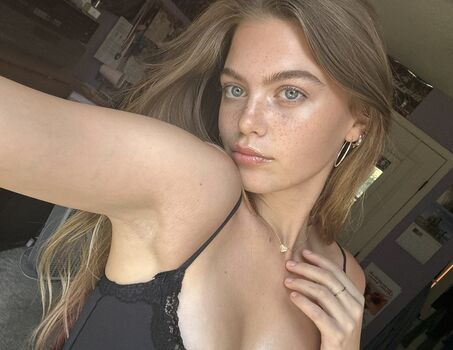 Full leaked Emma beardsley private onlyfans photo