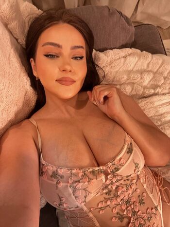 Full leaked Evelynwhite page private onlyfans photo