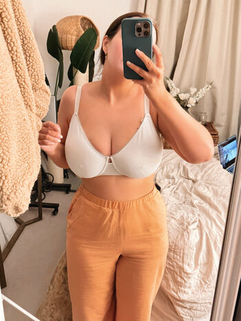 Full leaked Evelynwhite private onlyfans photo