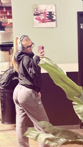 Full leaked Evx rnk private onlyfans photo