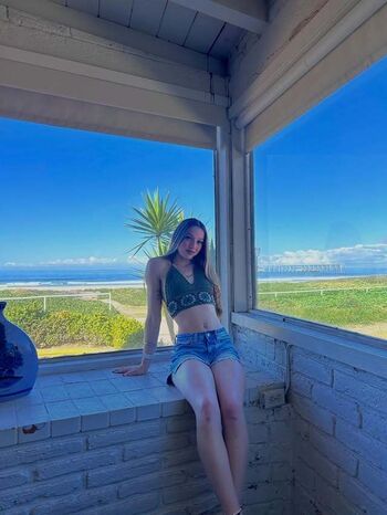 Full leaked Gbawls private onlyfans photo