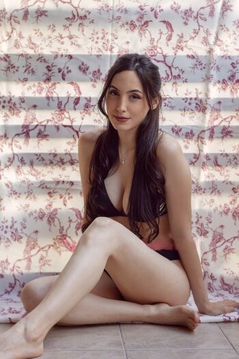 Full leaked Glory lamothe private onlyfans photo