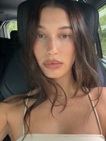 Full leaked Hailey baldwin bieber private onlyfans photo