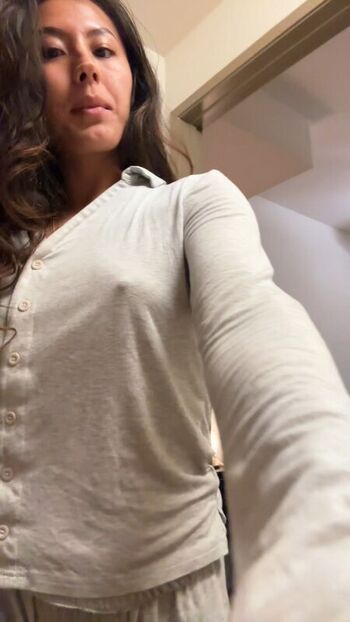 Jasmine Yi