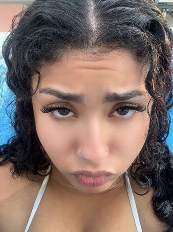 Full leaked Jinxluvfil private onlyfans photo