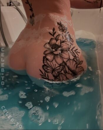 Full leaked Lea mxdxl private onlyfans photo