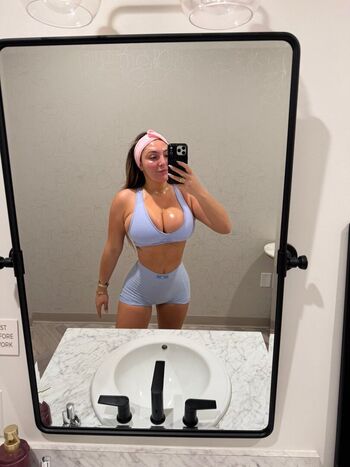 Full leaked Lexis deanna  page private onlyfans photo