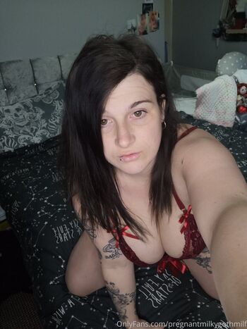 pregnantgothmama