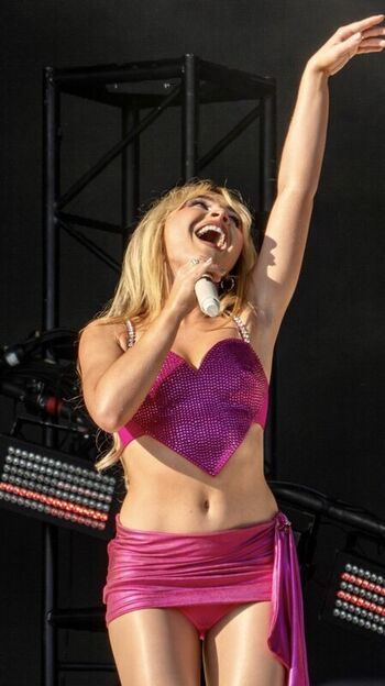 Full leaked Sabrina carpenter private onlyfans photo