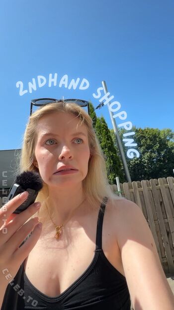Full leaked Saniskates private onlyfans photo