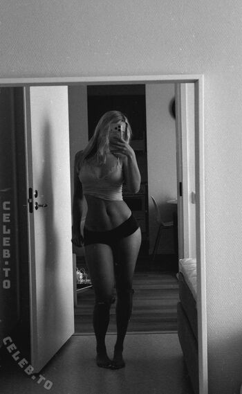 Full leaked Sara manner private onlyfans photo