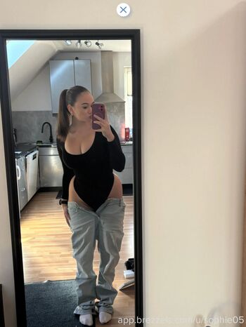 Full leaked Sophie private onlyfans photo
