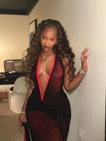 Full leaked Rose w/ private onlyfans photo
